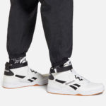 Reebok Men’s Training MYT Joggers Model leg cuff