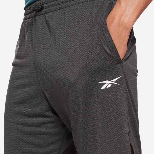 Reebok Men's WOR Mel Knit Shorts Model Side